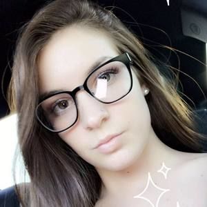 Meet your Posher, Kaitlin